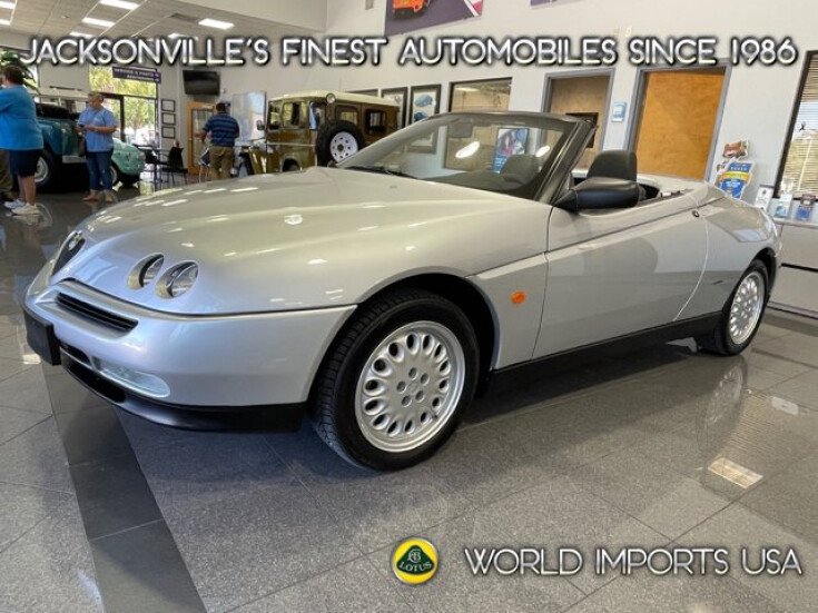 Thumbnail Photo undefined for 1995 Alfa Romeo Spider